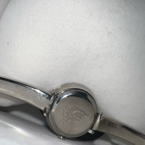 Silver Gucci Watch - Picture 3 of 3